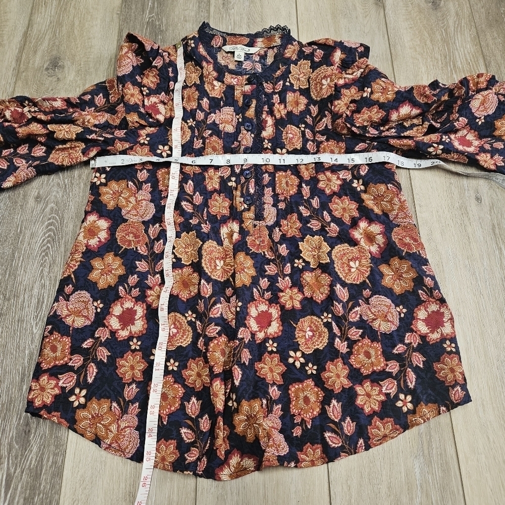 The Pioneer Woman Pintuck Floral Ruffle Long Sleeve Blouse Woman's Small Casual - Picture 3 of 11